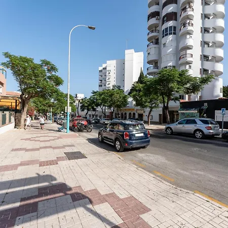 Malagasuite Costa Sol Oasis Апартаменти *