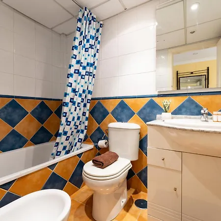 Malagasuite Costa Sol Oasis Apartman *